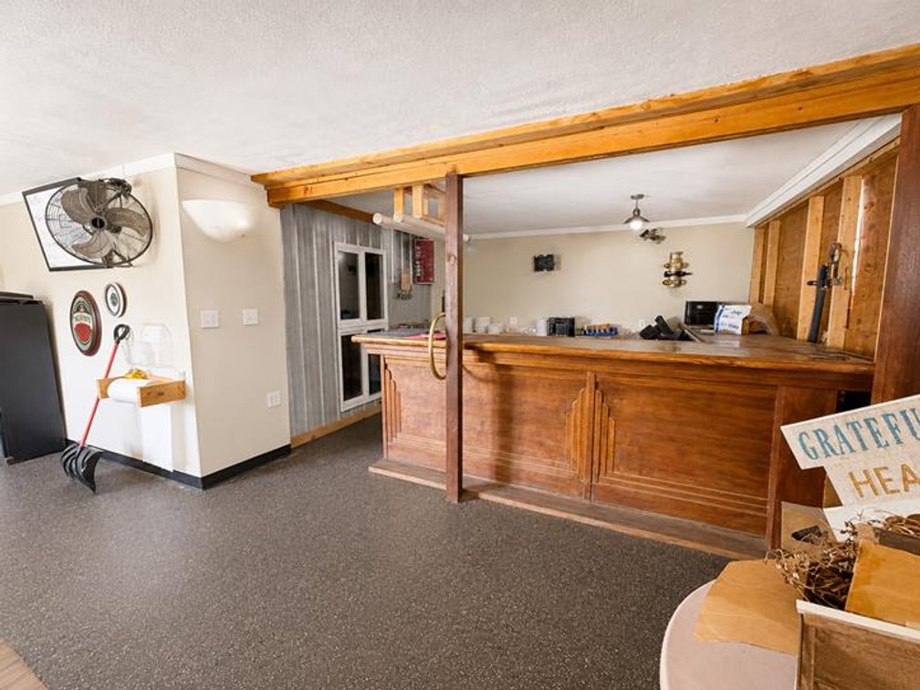 Image for Prime Restaurant Opportunity in the Heart of Summersville