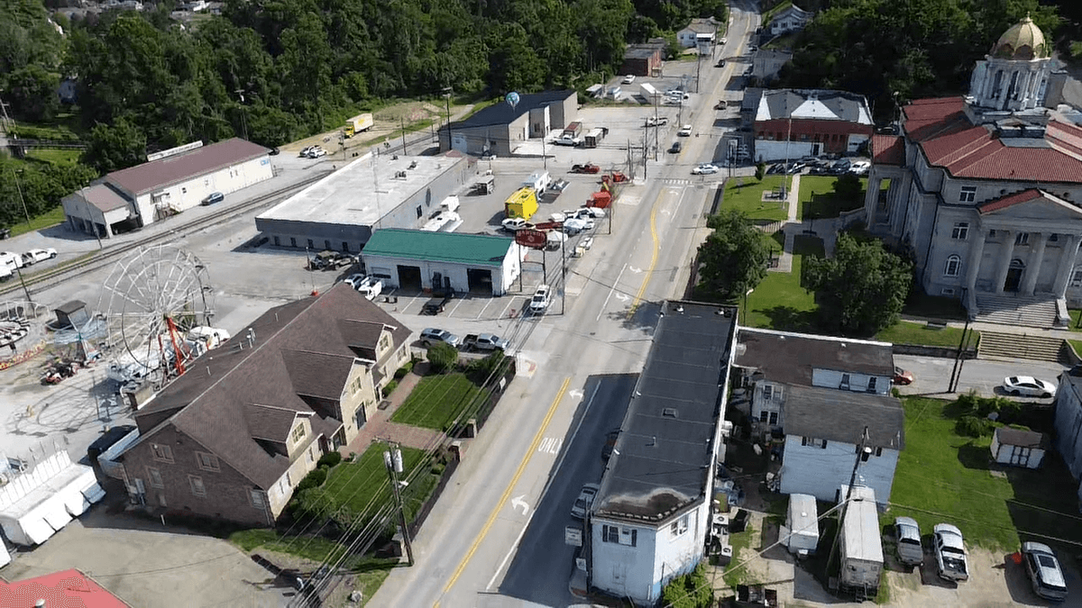 Image for Mixed-Use Building in Growing Boone County Market