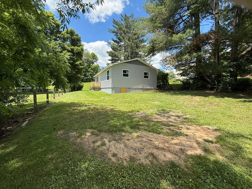 Image for Newly Remodeled 3 Bedroom Home in Nicholas County