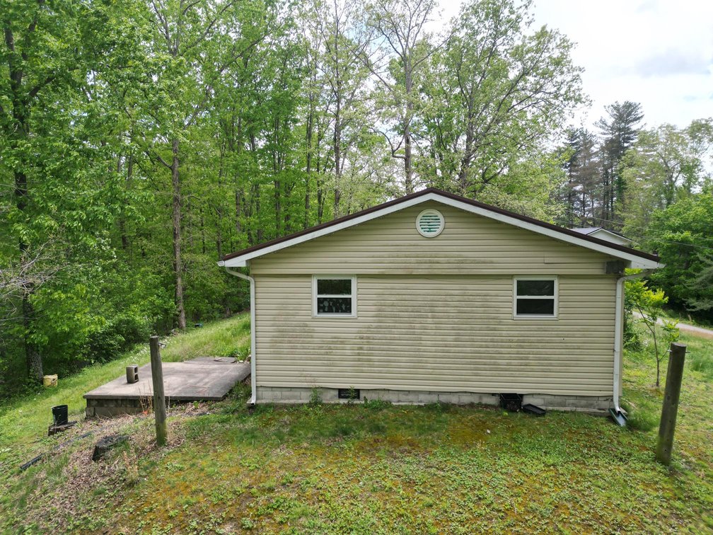 Image for Remodeled 3 Bedroom on 2.6 Acres in Grayson
