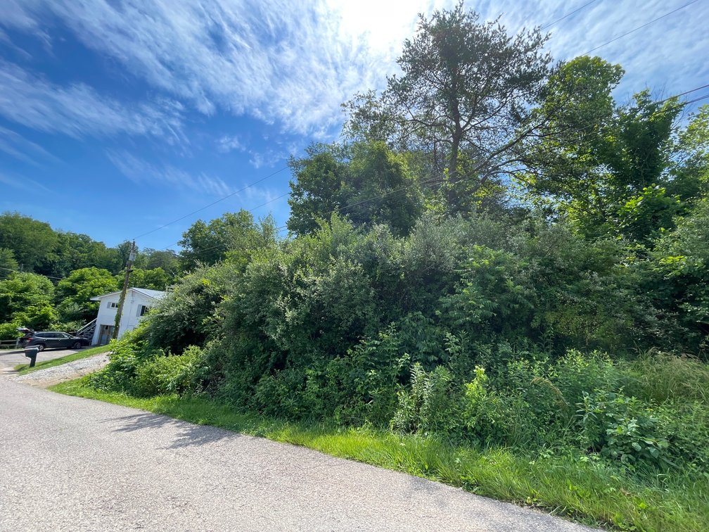 Image for 2 Bedroom Raised Ranch on Nearly an Acre in Cross Lanes