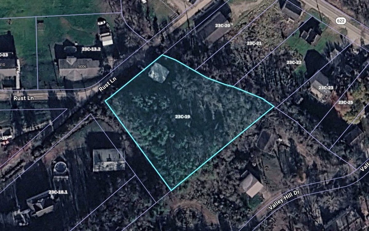Image for 2 Bedroom Raised Ranch on Nearly an Acre in Cross Lanes