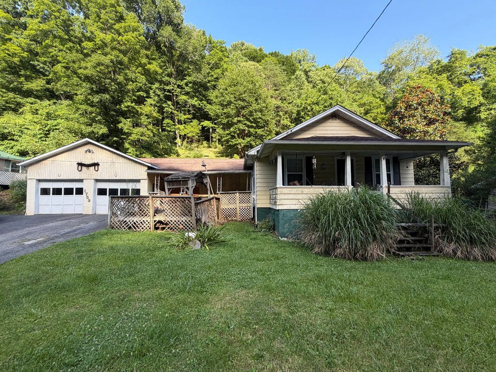 Image for 3 Bedroom Home on Nearly 2 Acres in Charleston