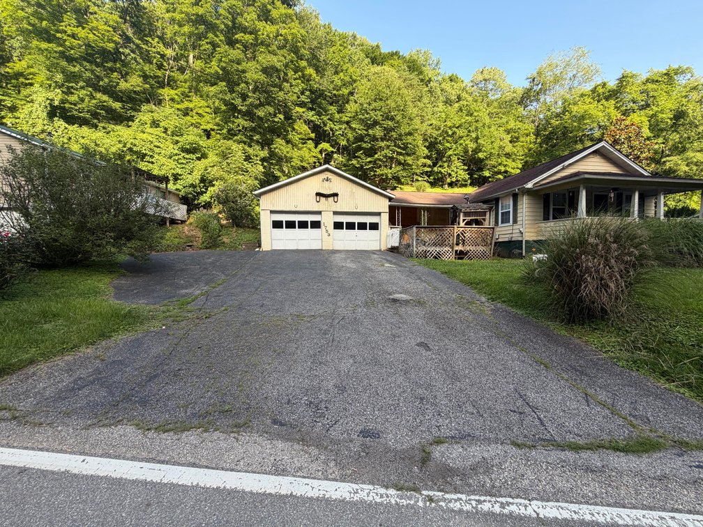 Image for 3 Bedroom Home on Nearly 2 Acres in Charleston