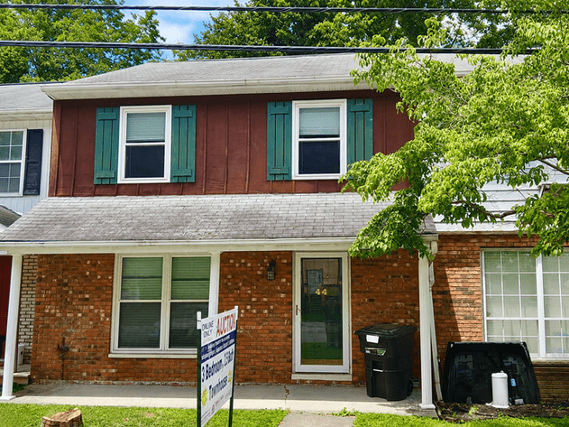 Image for 3 Bedroom Townhome in St. Albans with River Views