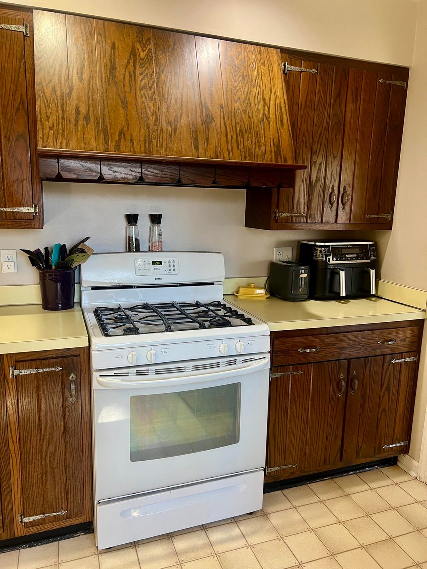 Image for SOLD $165,000 - Move-in Ready Brick 3 Bedroom in Elkview