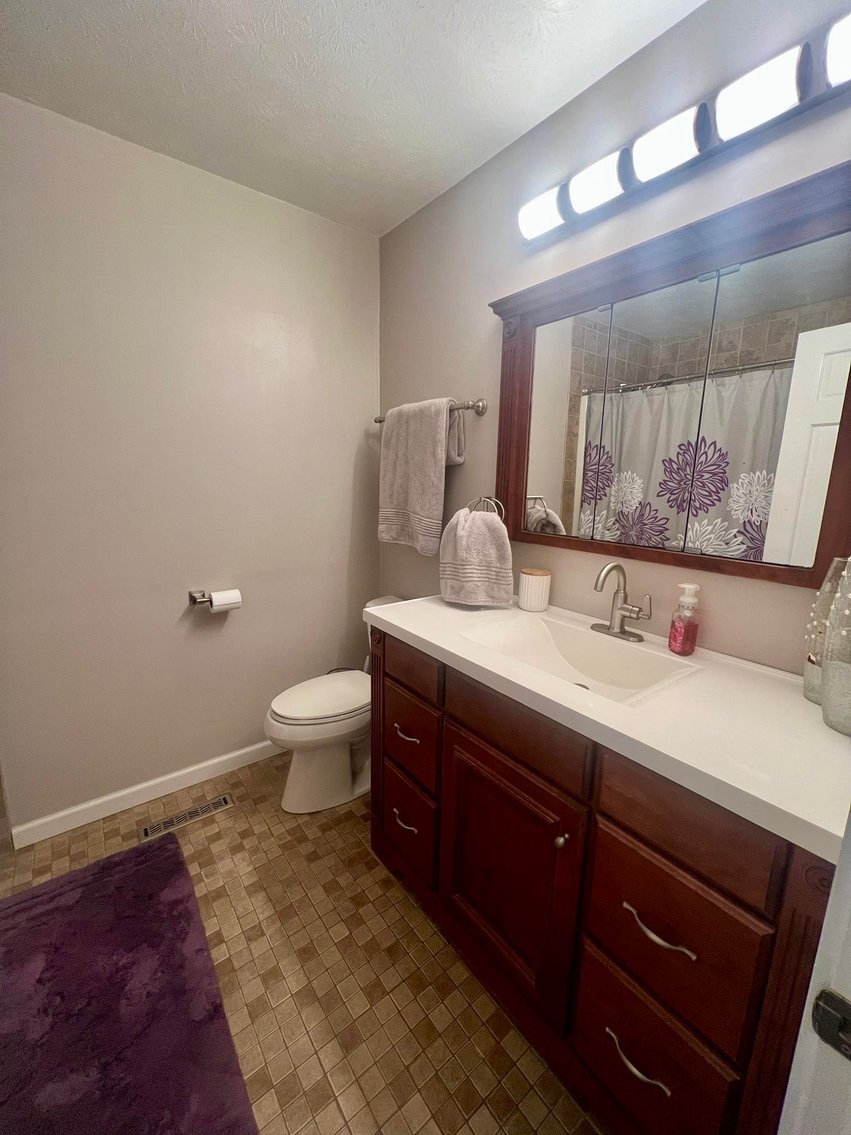 Image for SOLD $165,000 - Move-in Ready Brick 3 Bedroom in Elkview