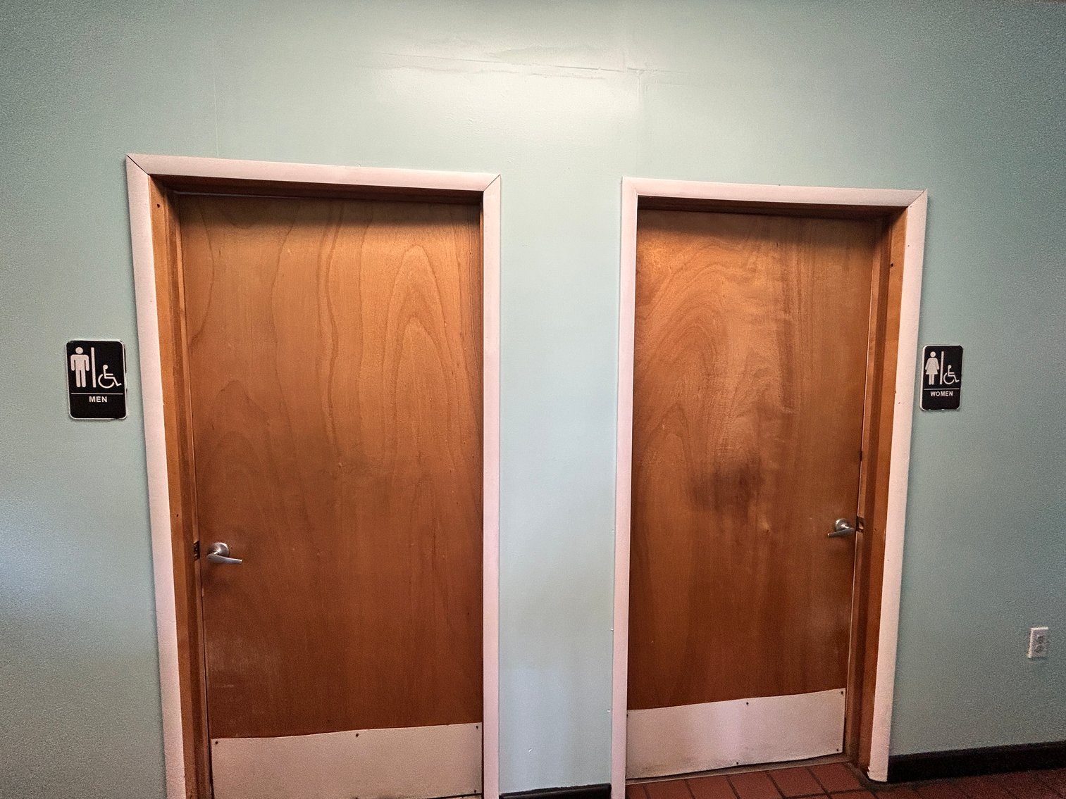 Image for SOLD $38,500 - Turn-key Diner in Brownsville