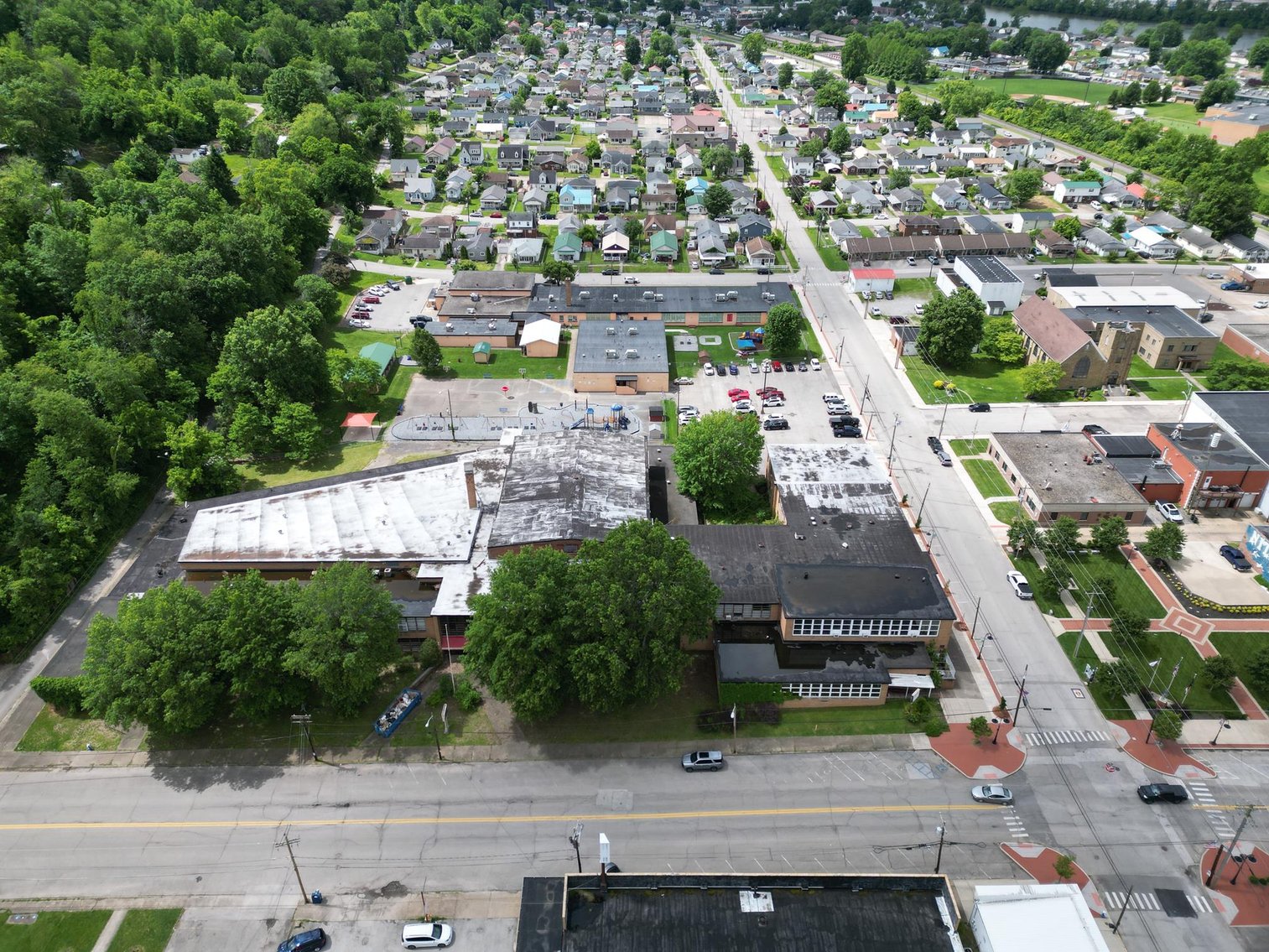 Image for SOLD $182,600 - Nearly 94,000 sqft. Commercial Building in Nitro