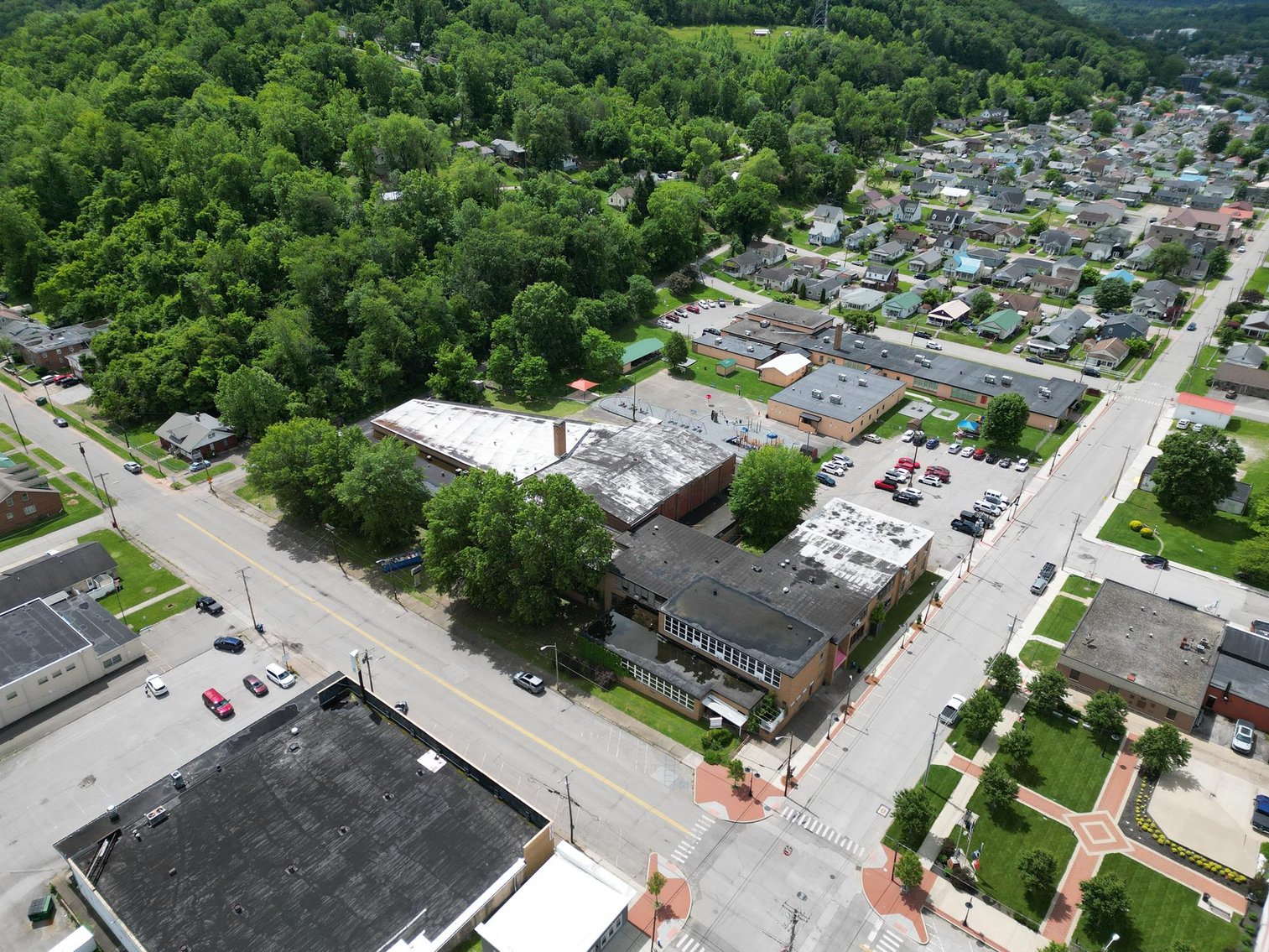 Image for SOLD $182,600 - Nearly 94,000 sqft. Commercial Building in Nitro