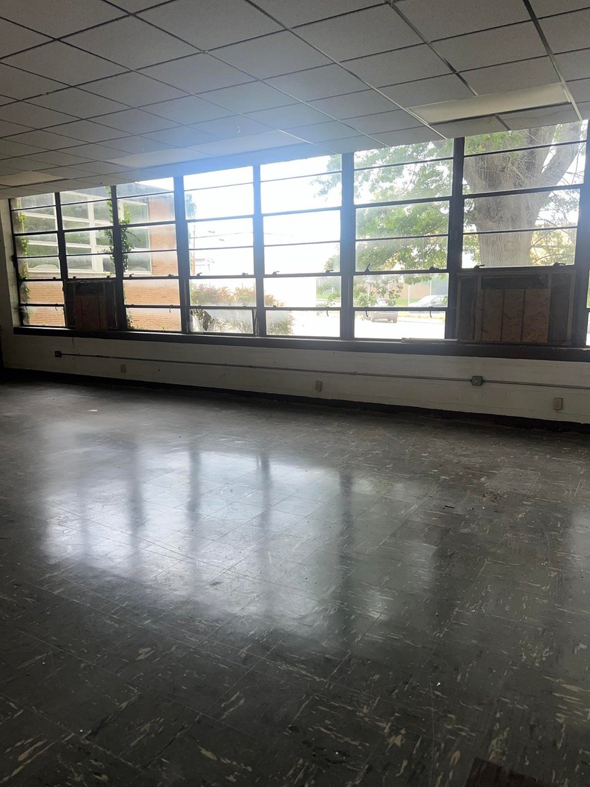 Image for SOLD $182,600 - Nearly 94,000 sqft. Commercial Building in Nitro