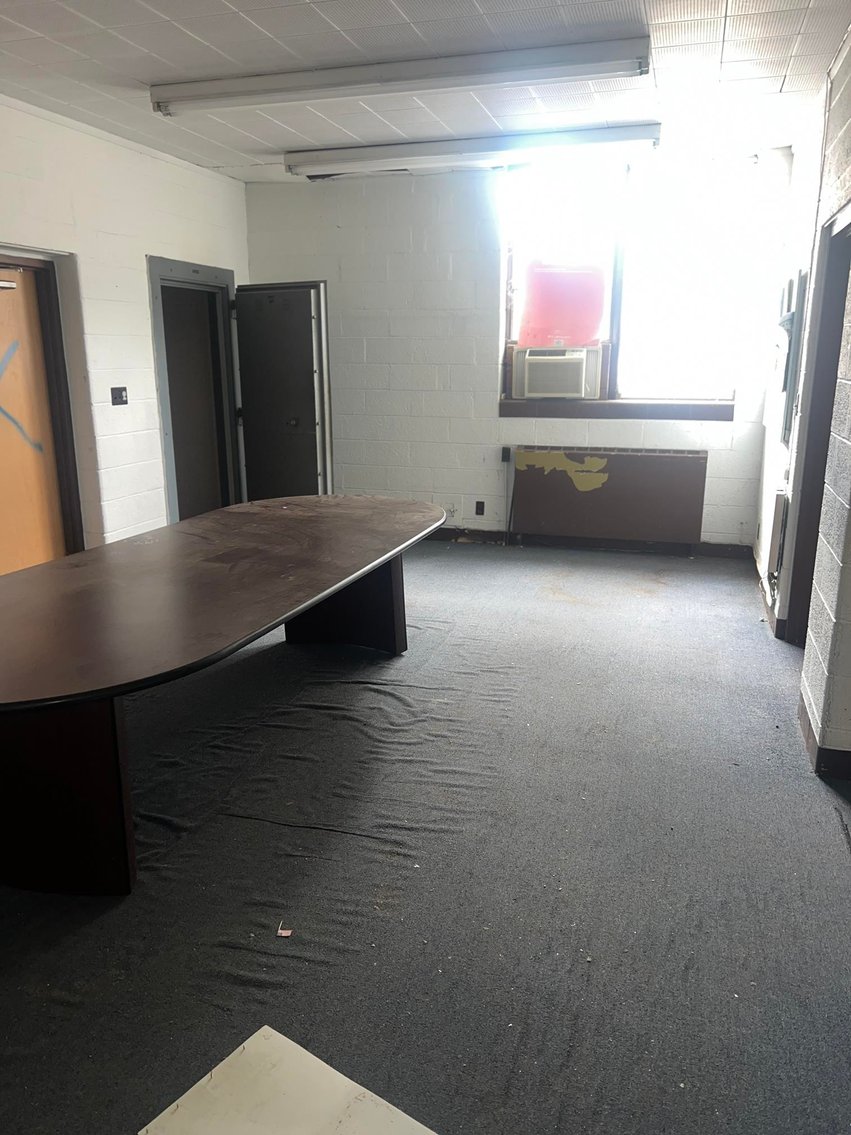 Image for SOLD $182,600 - Nearly 94,000 sqft. Commercial Building in Nitro