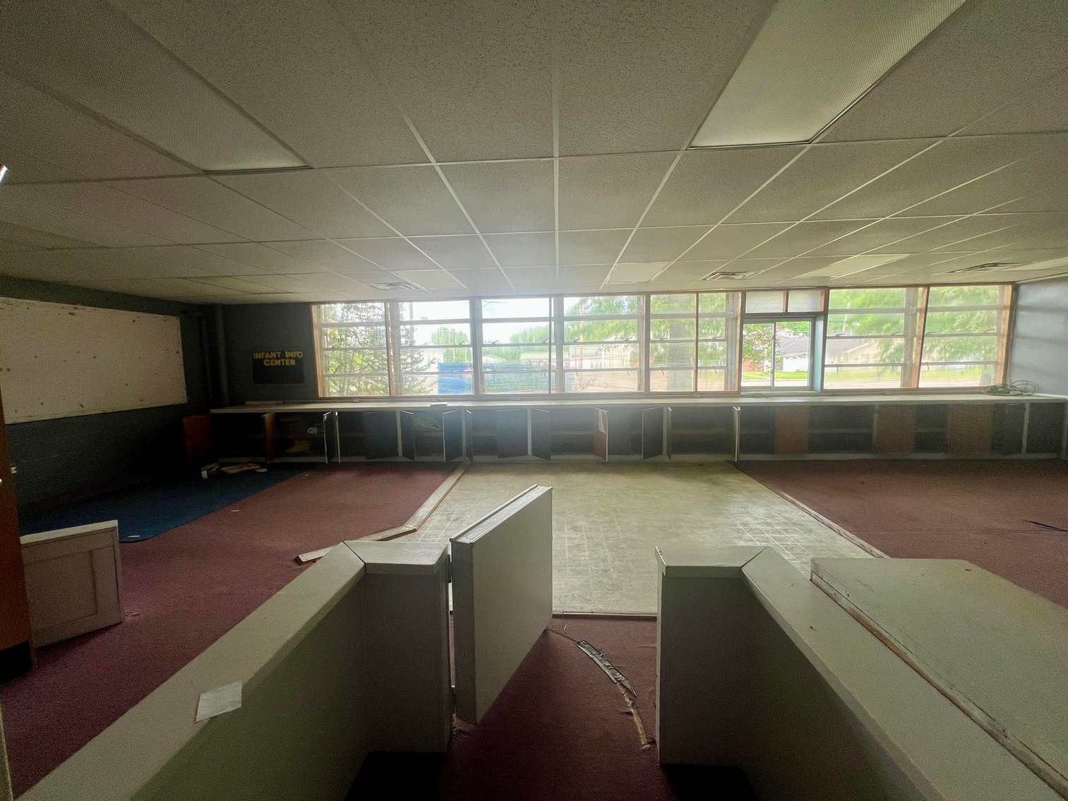 Image for SOLD $182,600 - Nearly 94,000 sqft. Commercial Building in Nitro