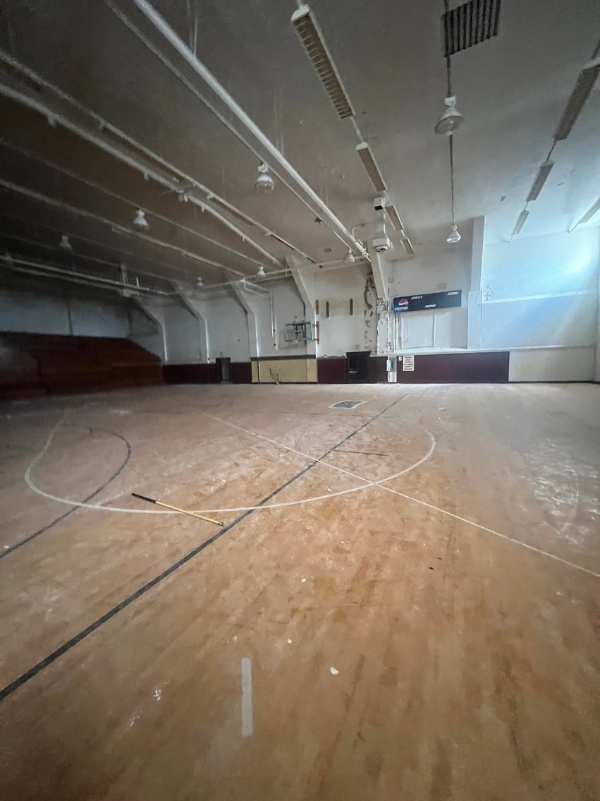 Image for SOLD $182,600 - Nearly 94,000 sqft. Commercial Building in Nitro