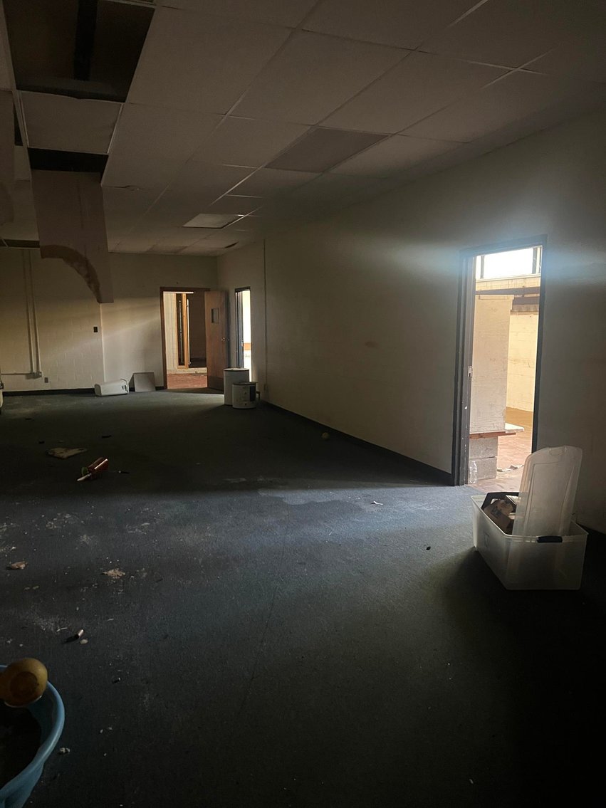 Image for SOLD $182,600 - Nearly 94,000 sqft. Commercial Building in Nitro