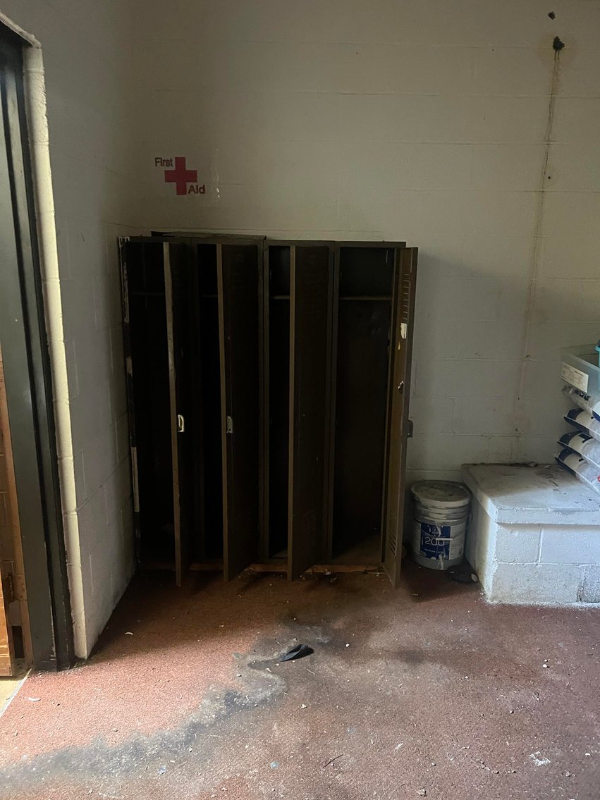 Image for SOLD $182,600 - Nearly 94,000 sqft. Commercial Building in Nitro