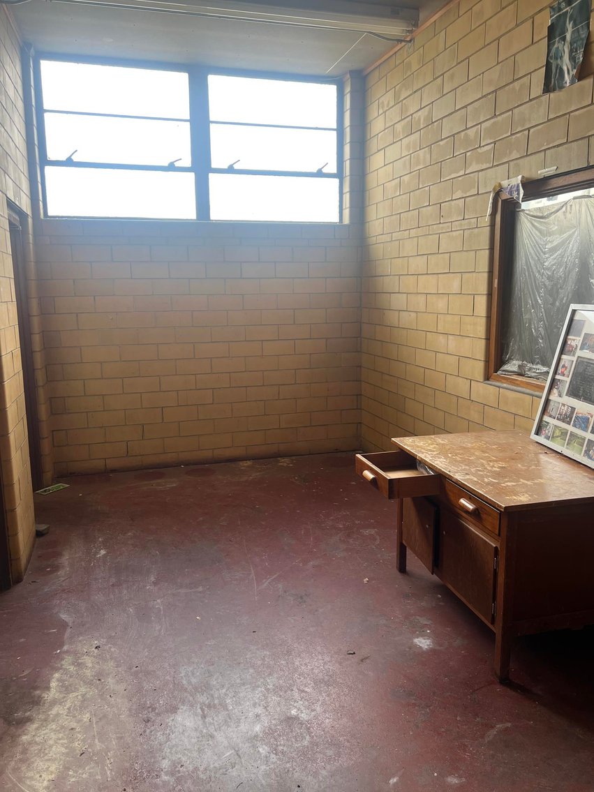 Image for SOLD $182,600 - Nearly 94,000 sqft. Commercial Building in Nitro