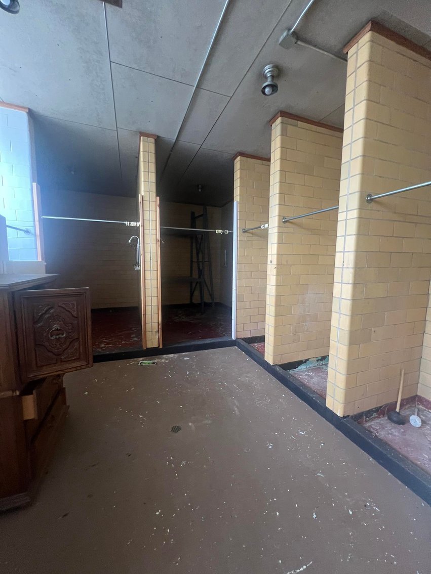 Image for SOLD $182,600 - Nearly 94,000 sqft. Commercial Building in Nitro