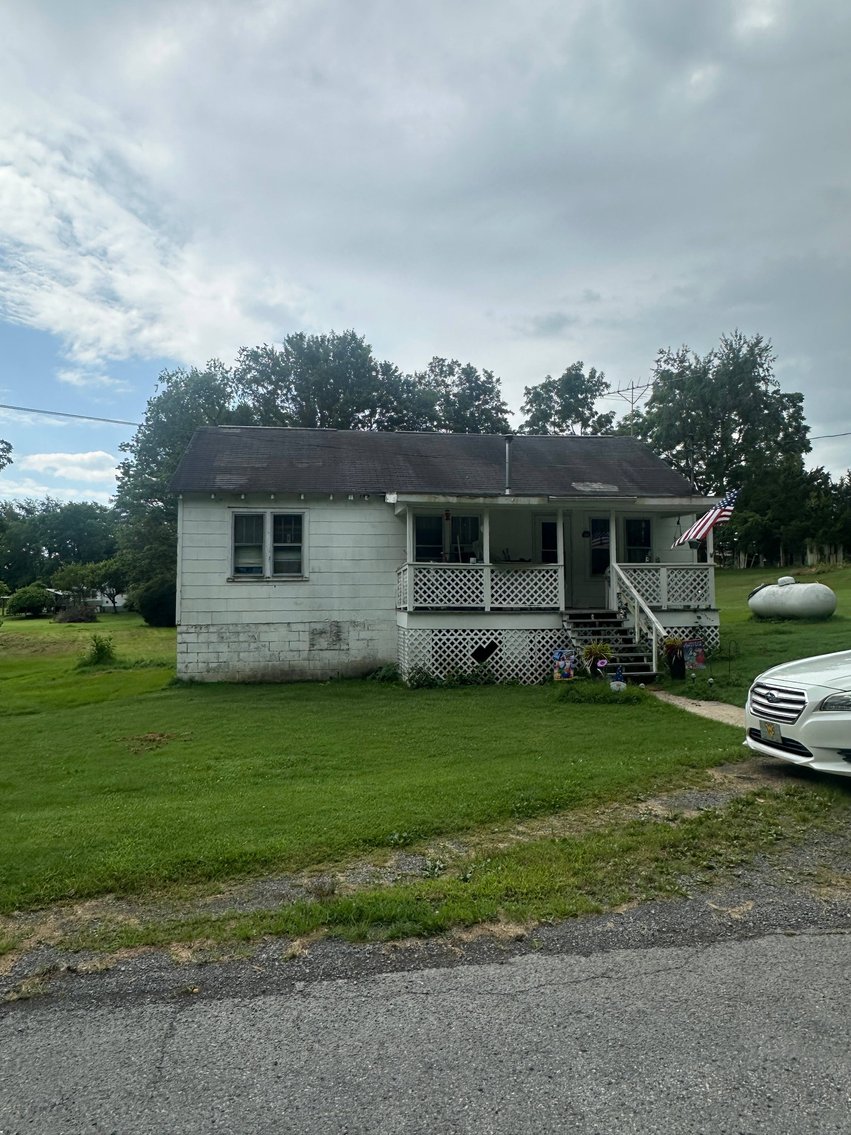 Image for SOLD $42,075 - 3 Bedroom in Fayette County Selling to the Highest Bidder