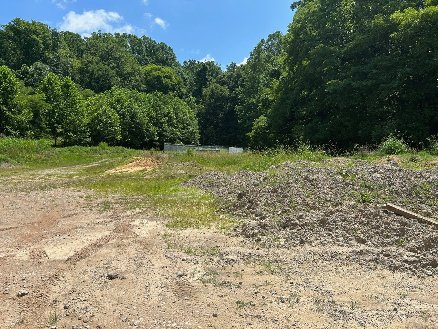 Image for SOLD $385,000 - Multi-Unit Commercial Facility on 6.5 Acres in Vienna
