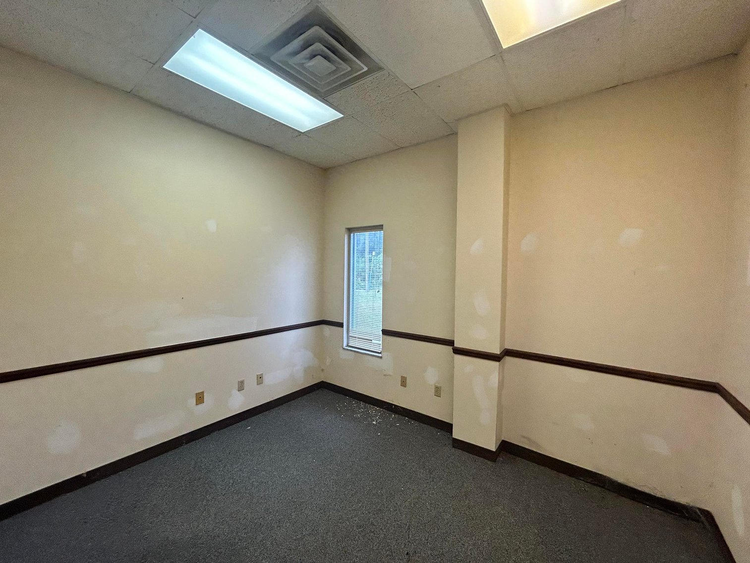 Image for SOLD $330,000 - Income Generating Commercial Property in Oak Hill