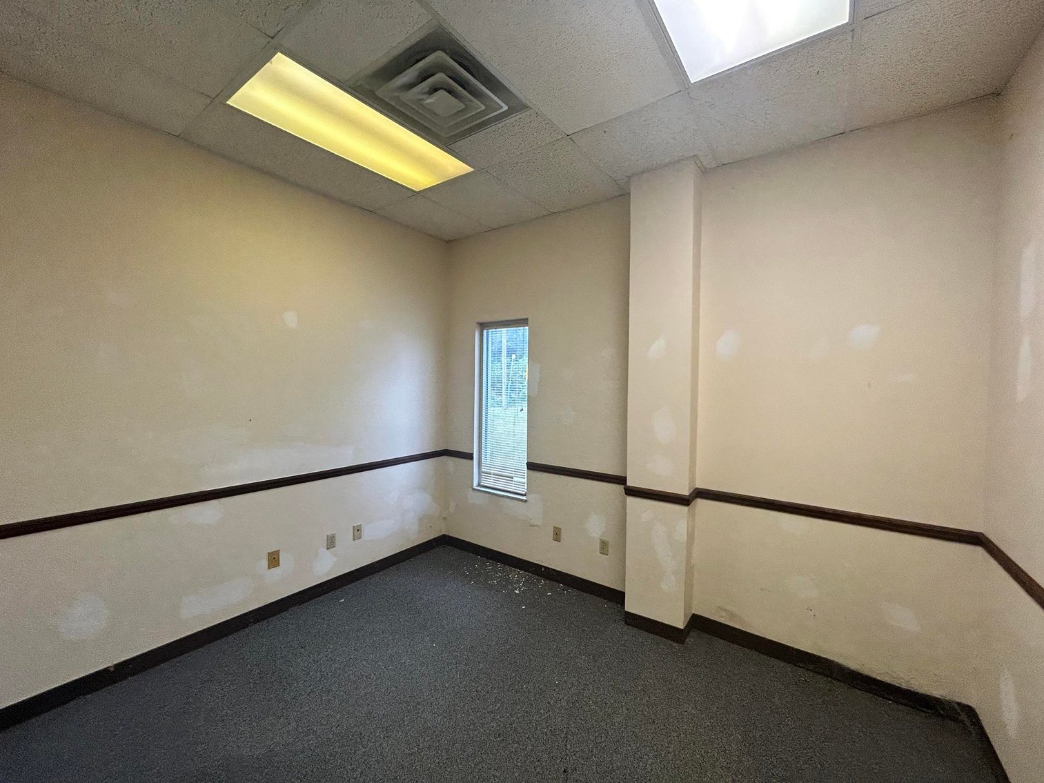 Image for SOLD $330,000 - Income Generating Commercial Property in Oak Hill