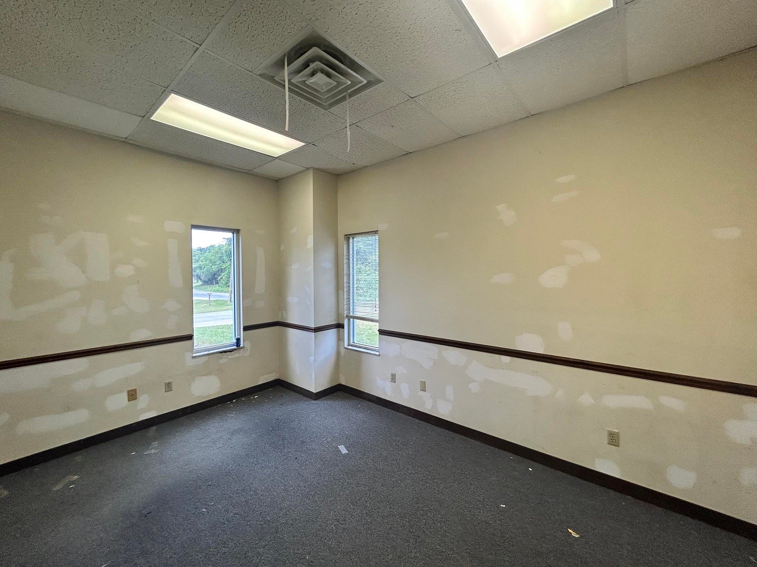 Image for SOLD $330,000 - Income Generating Commercial Property in Oak Hill