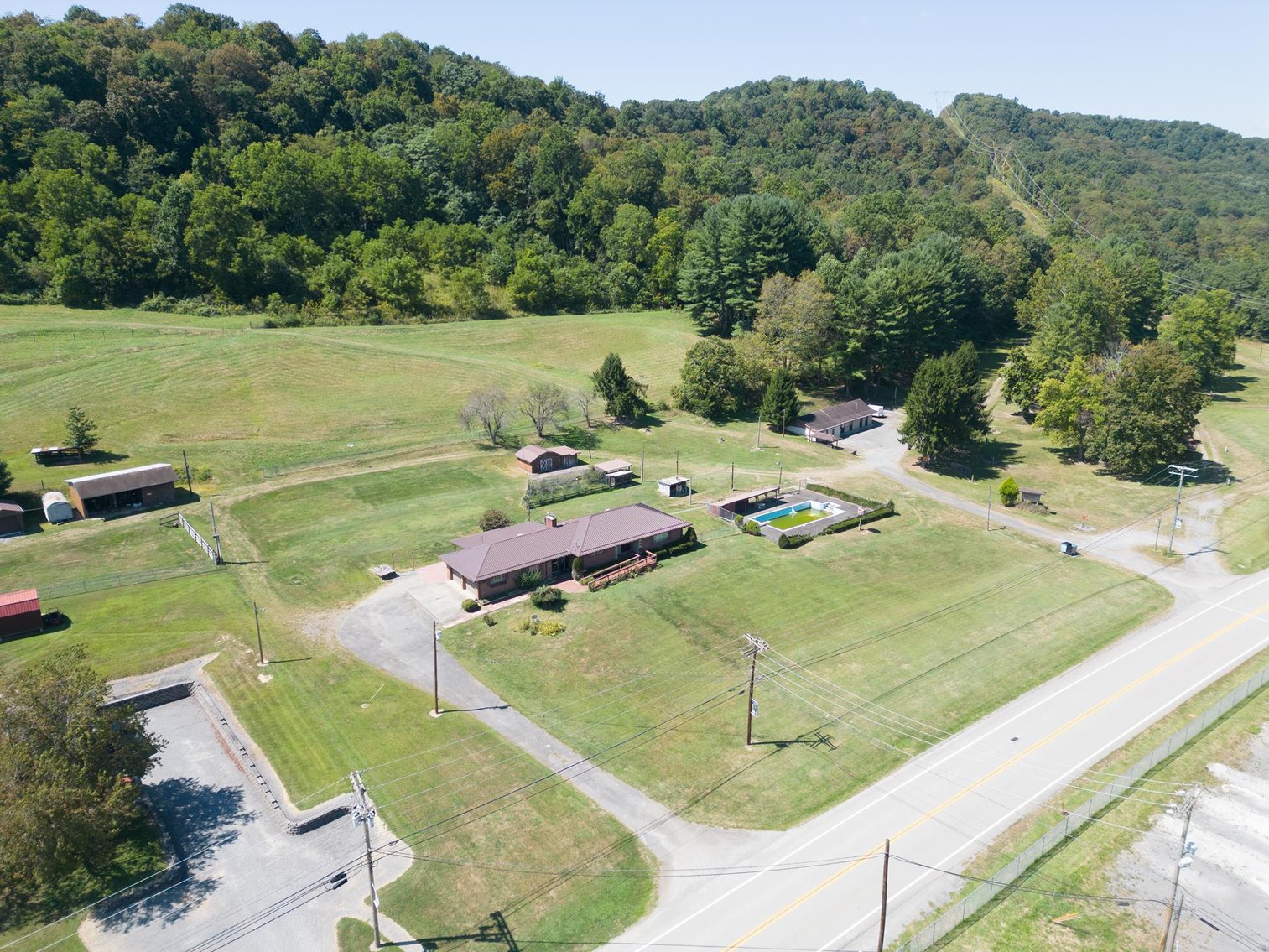 Image for SOLD $275,000 - Move-in Ready 3 Bedroom on 3.5 Acres in Mt Morris