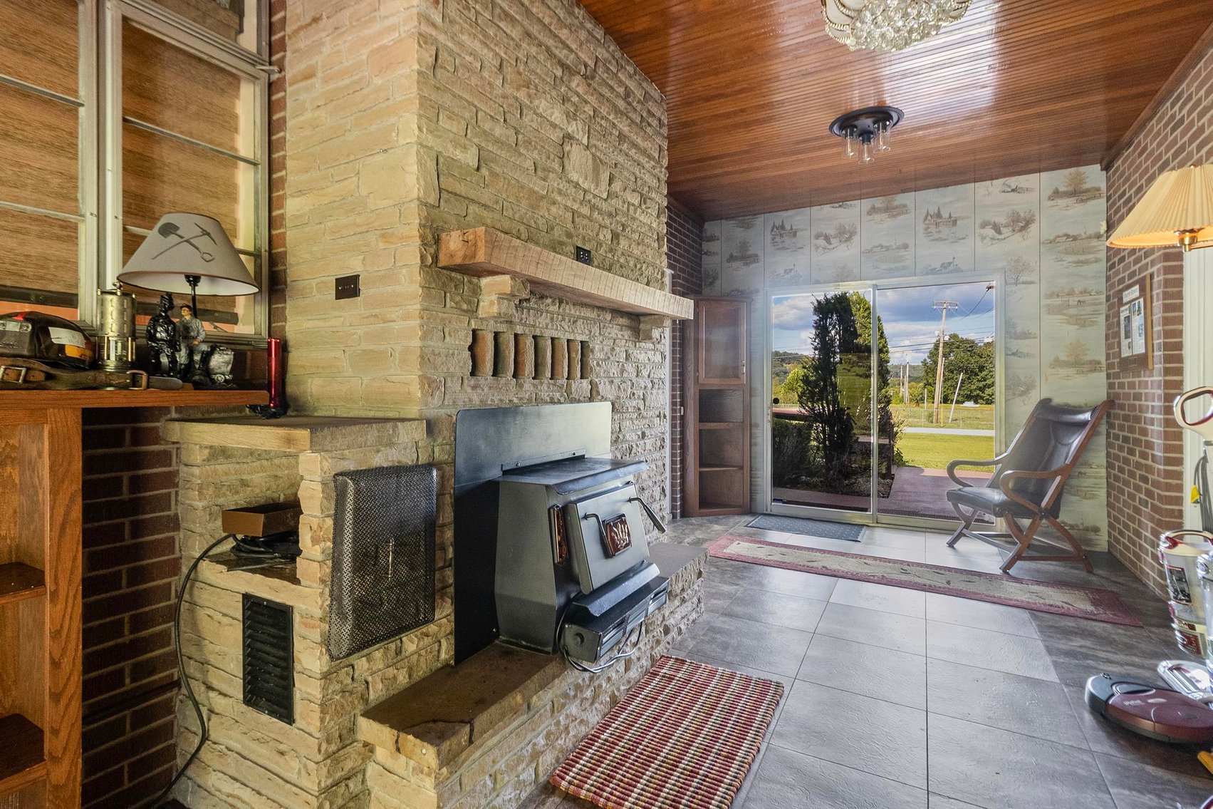 Image for SOLD $275,000 - Move-in Ready 3 Bedroom on 3.5 Acres in Mt Morris