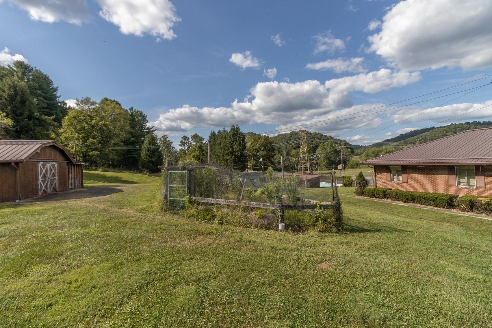 Image for SOLD $275,000 - Move-in Ready 3 Bedroom on 3.5 Acres in Mt Morris