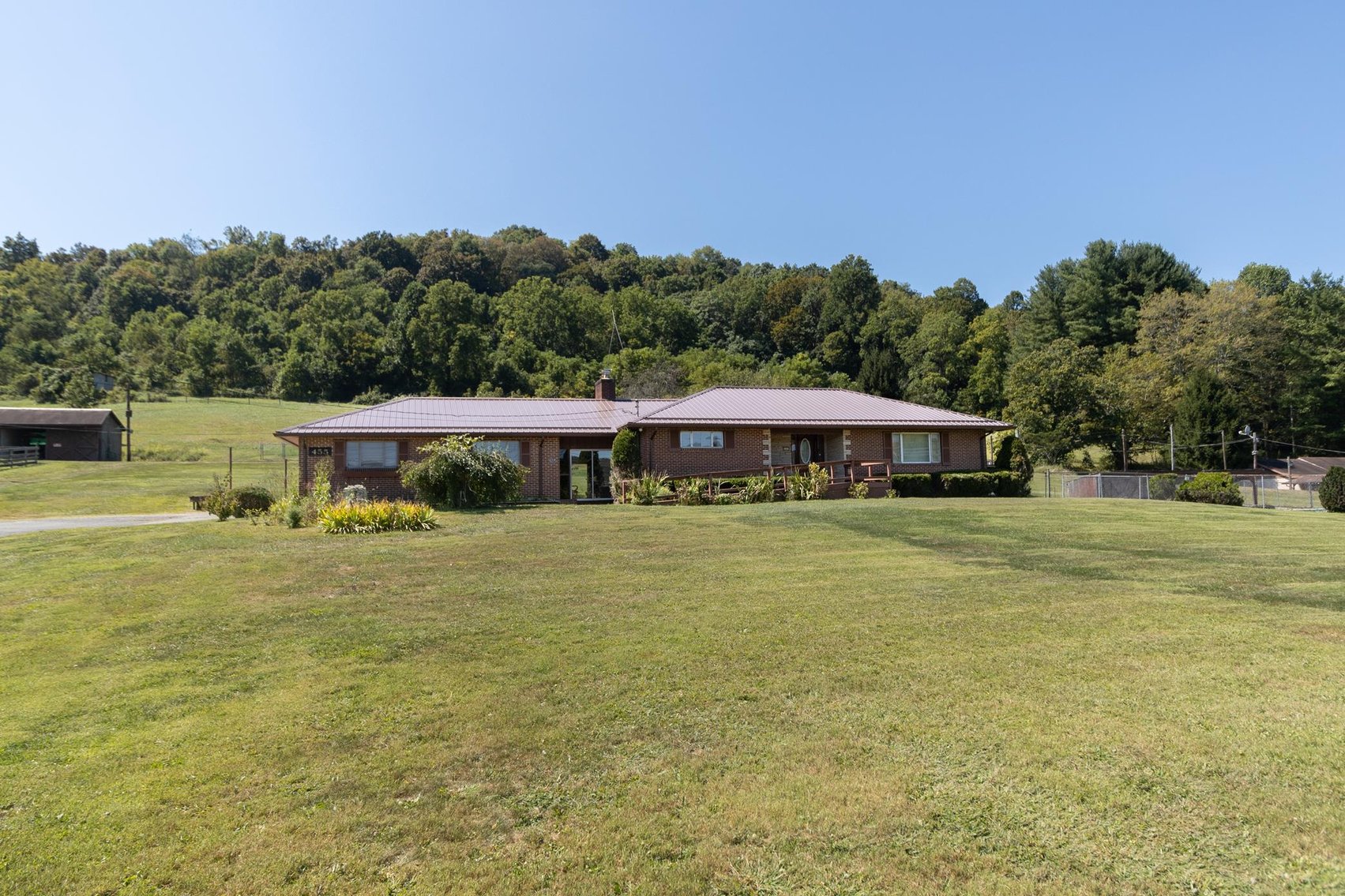 Image for SOLD $275,000 - Move-in Ready 3 Bedroom on 3.5 Acres in Mt Morris