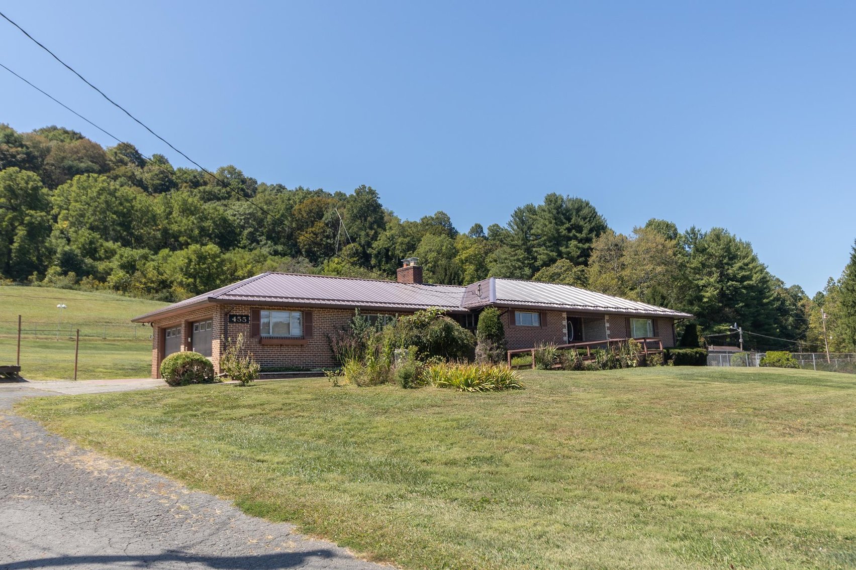 Image for SOLD $275,000 - Move-in Ready 3 Bedroom on 3.5 Acres in Mt Morris