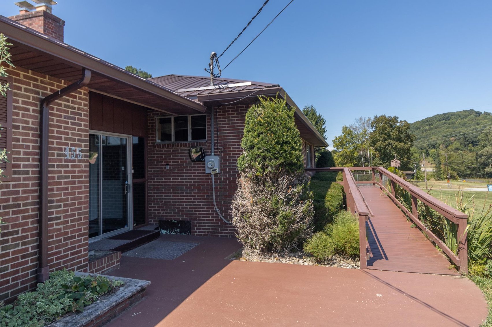 Image for SOLD $275,000 - Move-in Ready 3 Bedroom on 3.5 Acres in Mt Morris