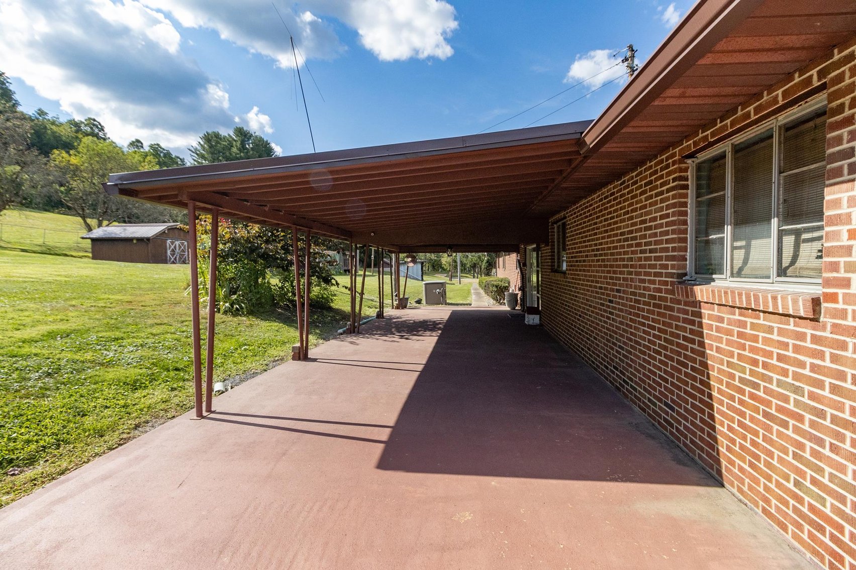 Image for SOLD $275,000 - Move-in Ready 3 Bedroom on 3.5 Acres in Mt Morris