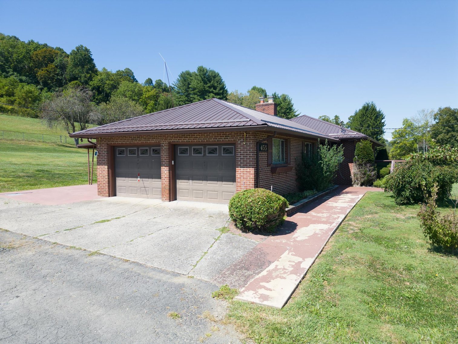 Image for SOLD $275,000 - Move-in Ready 3 Bedroom on 3.5 Acres in Mt Morris