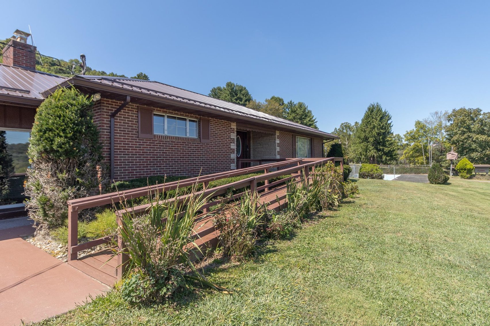 Image for SOLD $275,000 - Move-in Ready 3 Bedroom on 3.5 Acres in Mt Morris