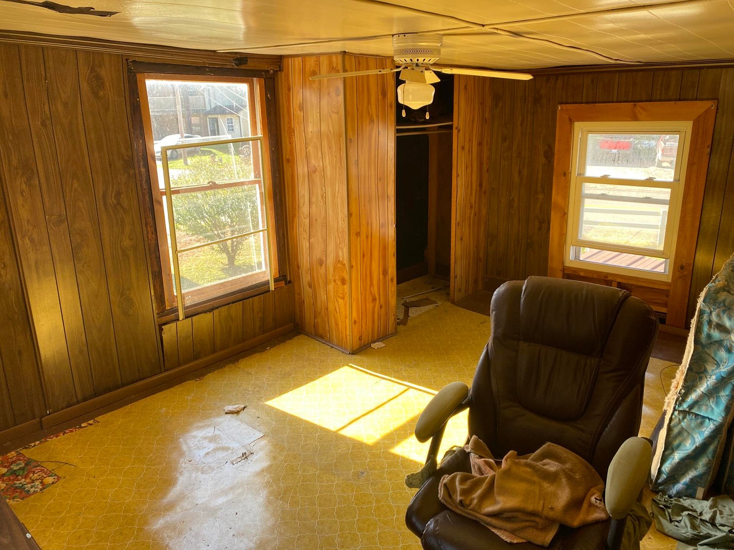 Image for SOLD $18,700 - Classic Farmhouse in Pennsboro