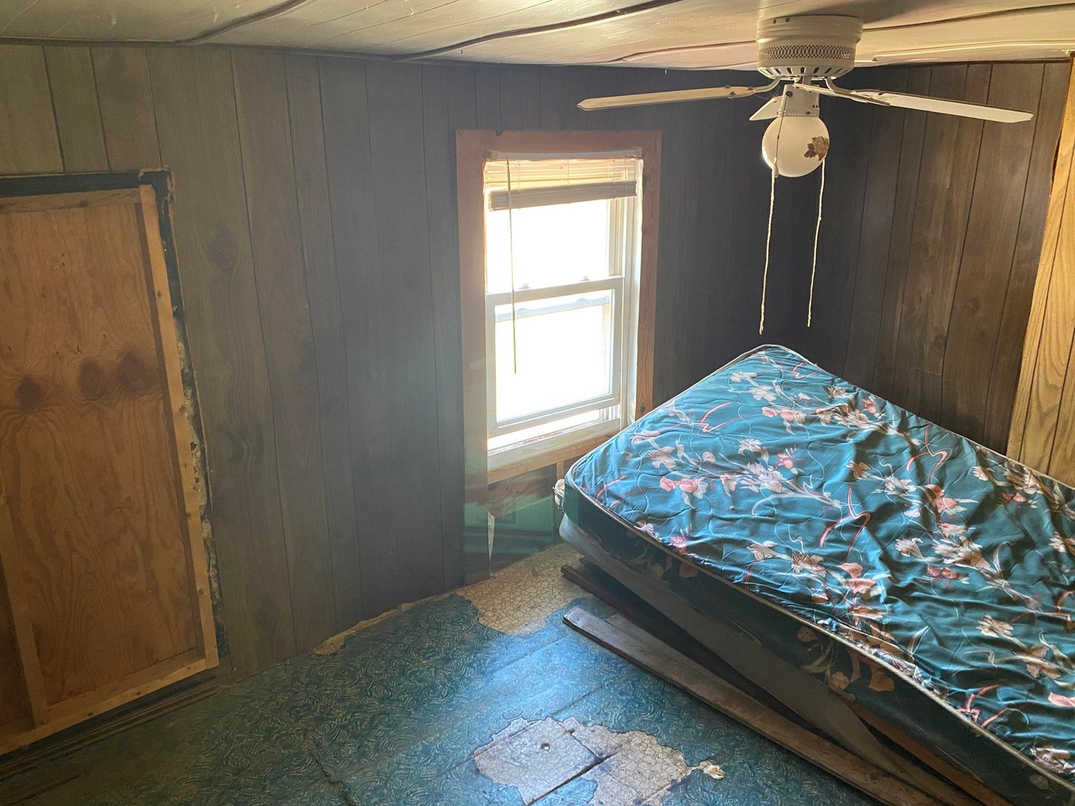 Image for SOLD $18,700 - Classic Farmhouse in Pennsboro