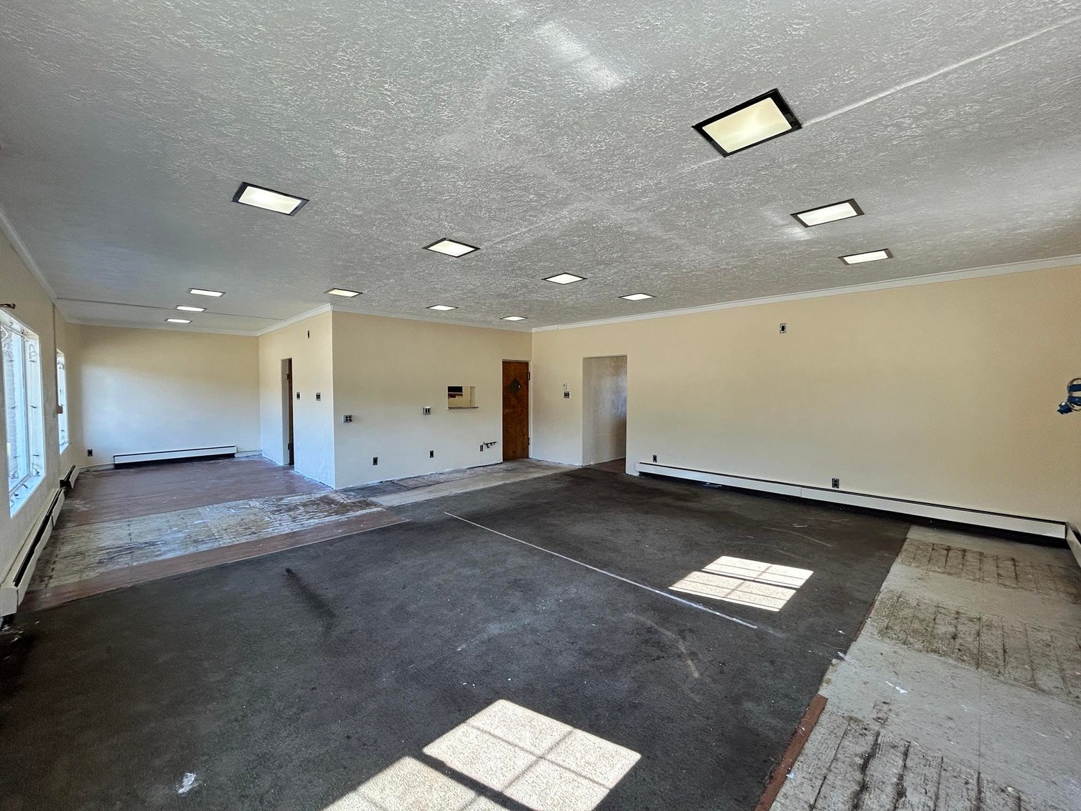 Image for SOLD $82,500 - Spacious Mixed-Use Building Along PA-837 in West Elizabeth