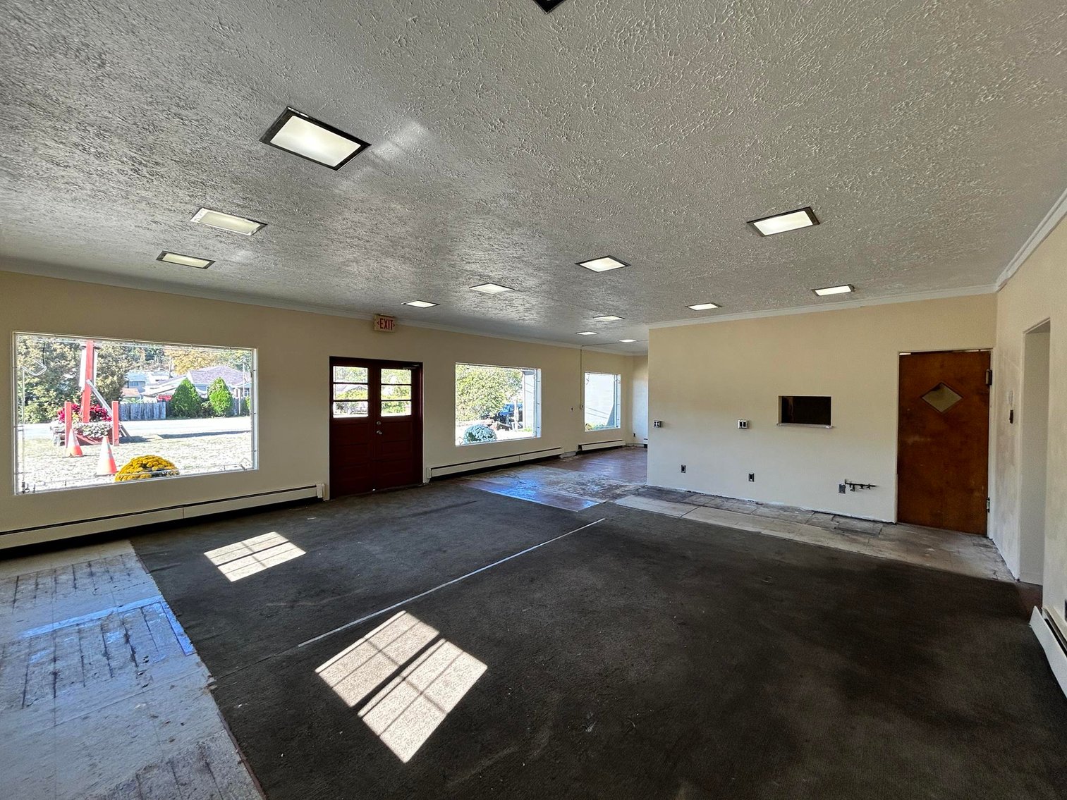 Image for SOLD $82,500 - Spacious Mixed-Use Building Along PA-837 in West Elizabeth