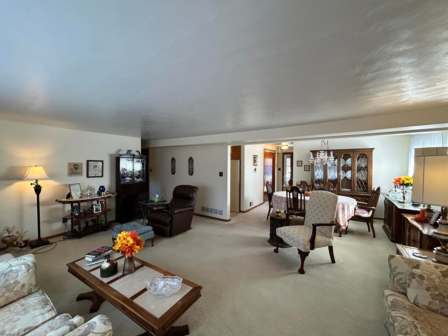 Image for SOLD $82,500 - Spacious Mixed-Use Building Along PA-837 in West Elizabeth