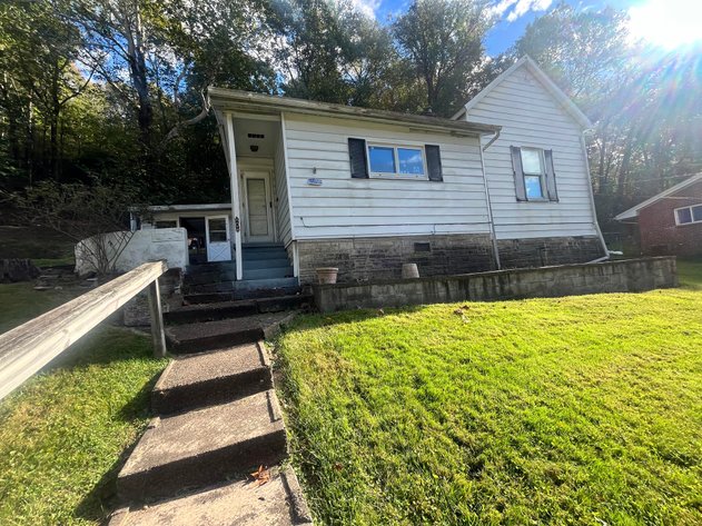 Image for SOLD - 2 Bedroom Minutes from Capital High School