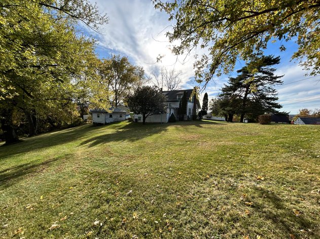 Image for SOLD $134,200 - 3 Bedroom on Nearly an Acre in Washington Selling to the Highest Bidder