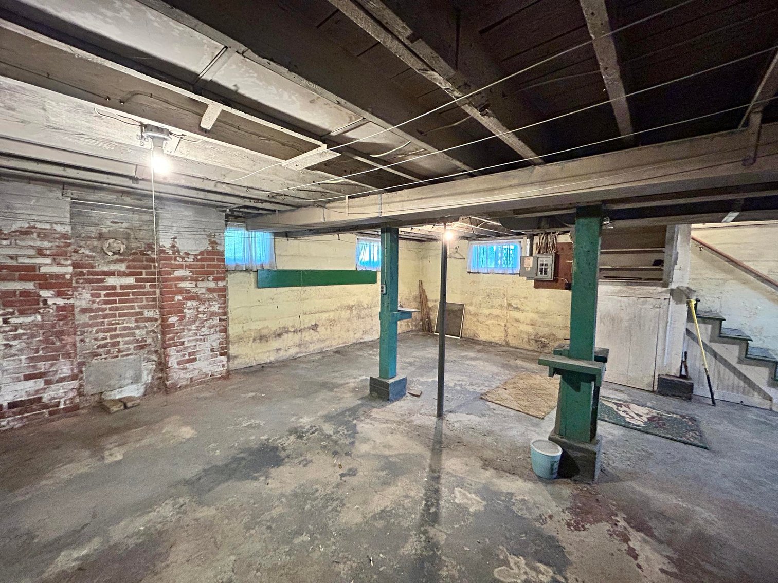 Image for SOLD $134,200 - 3 Bedroom on Nearly an Acre in Washington Selling to the Highest Bidder