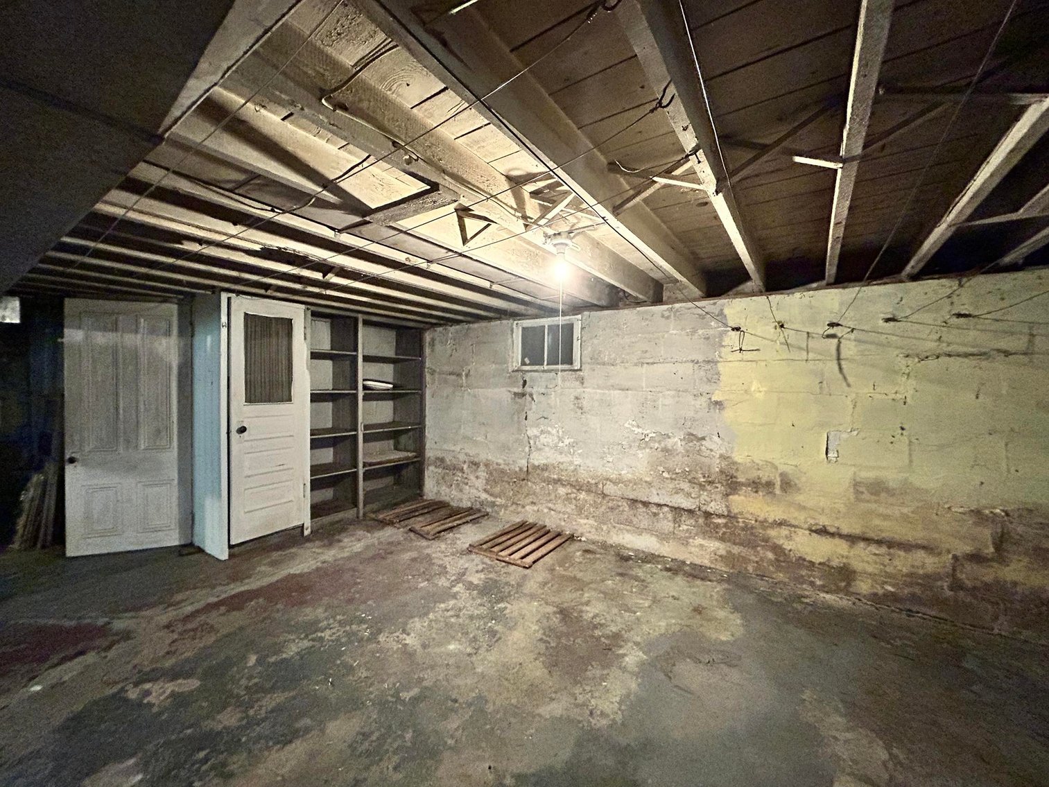 Image for SOLD $134,200 - 3 Bedroom on Nearly an Acre in Washington Selling to the Highest Bidder