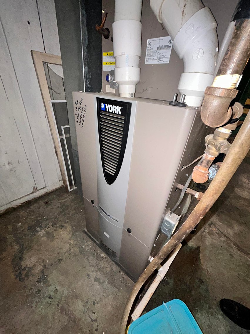 Image for SOLD $134,200 - 3 Bedroom on Nearly an Acre in Washington Selling to the Highest Bidder