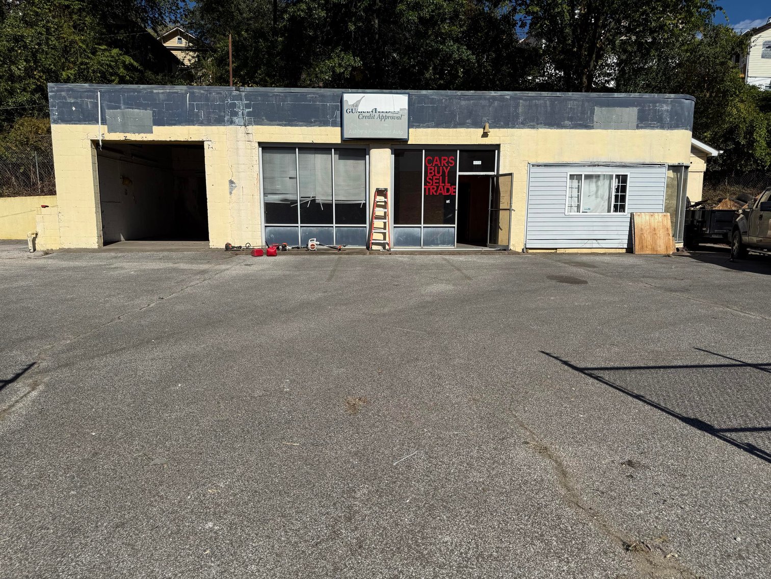 Image for SOLD $49,500 - Commercial Building with Fenced Lot & Parking in Charleston