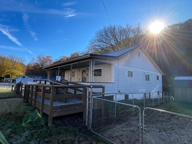 Image for SOLD $29,150 - 3 Bedroom with a Full Basement in Charleston Selling to the Highest Bidder