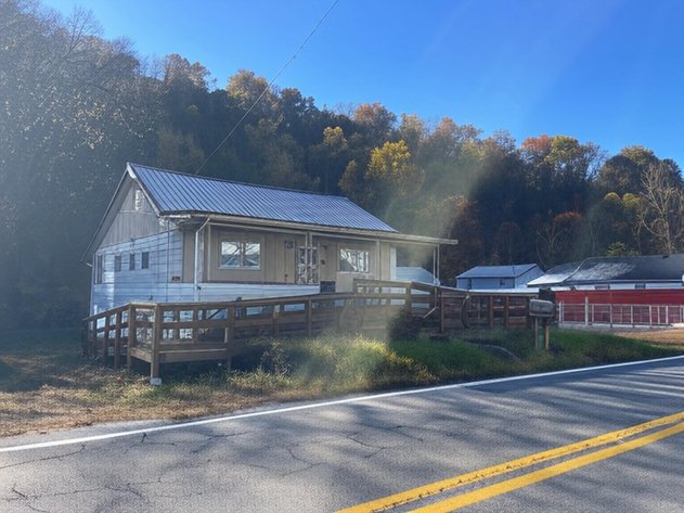 Image for SOLD $29,150 - 3 Bedroom with a Full Basement in Charleston Selling to the Highest Bidder