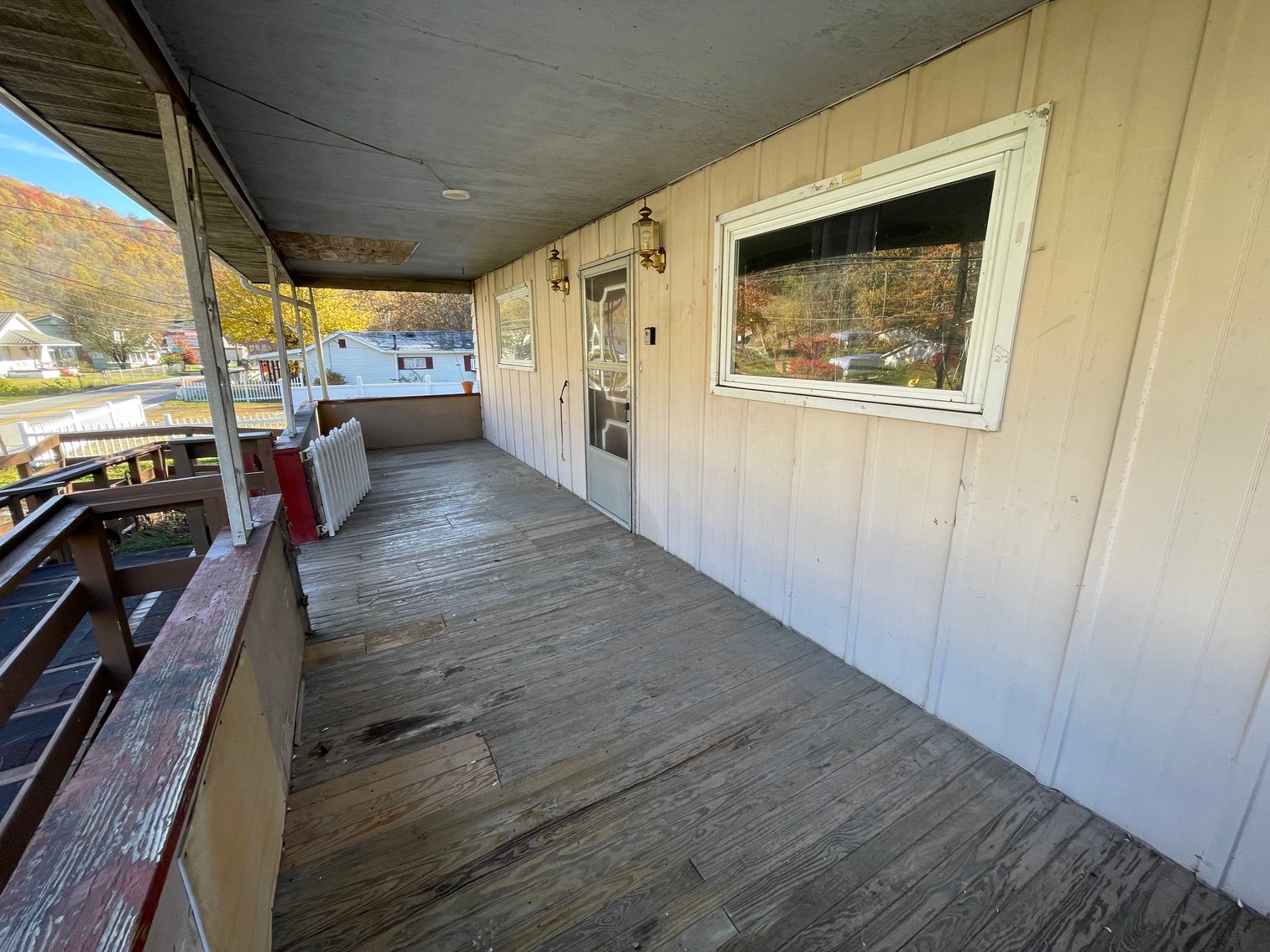 Image for SOLD $29,150 - 3 Bedroom with a Full Basement in Charleston Selling to the Highest Bidder